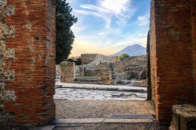 2.5-Hour Guided Tour of Pompeii with an Archaeologist - Meeting and Finishing Where You’ll Actually Want to Be