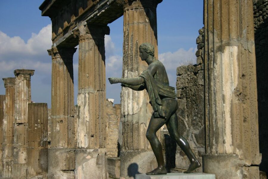 2-Hour Private Walking Tour of Pompeii - The former Red Light District and Roman frescoes