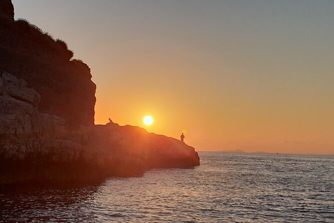 2-Hour Sorrento Coast Sunset Cruise with Dinner Experience - Swimming stops and snorkeling gear, what you should expect