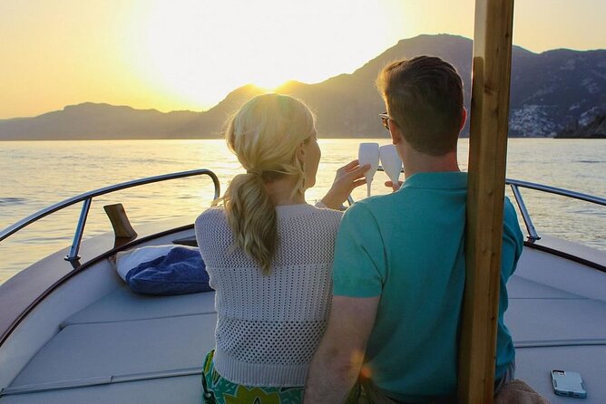 2 Hours Sunset Cruise of Positano - The Furore Bridge Moment and the Sunset Return Feeling