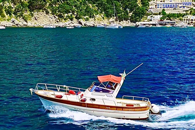 3-hour private boat tour of the island of Capri - Punta Carena Lighthouse and Bagni di Tiberio: Views With Roman Echoes