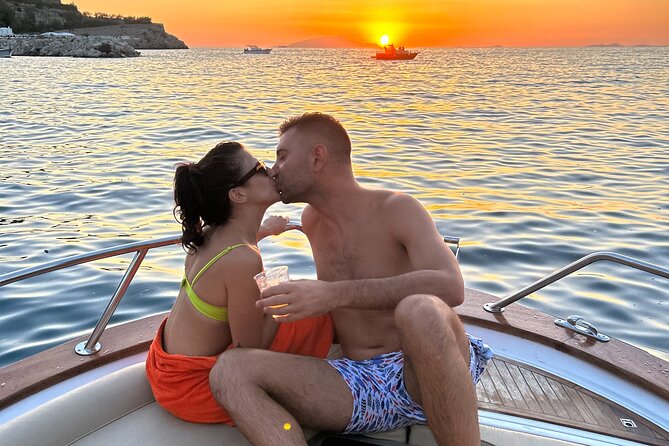 3-Hour Private Sunset Boat Tour in Sorrento - The pace and what to bring for a smooth evening