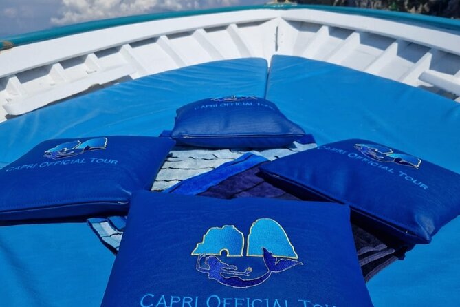 3 Hours Private Boat Tour of Capri with Pasta and Prosecco - Stop 3: Natural Arch and a real swim in clear water