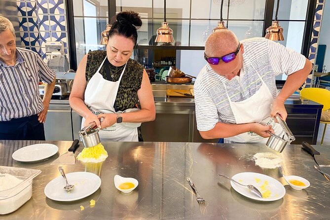 3 Hours Sorrento Cooking Class in Sorrento Coast with Pickup - Why the Small Group and Neapolitan Focus Work