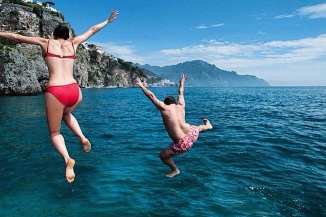 4 Hour Boat Tour To Discover Capri - Punta Carèna Lighthouse and Anacapri side views