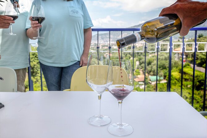 5 Wine Tastings with Typical Products in Sorrento Coast - Olive oil and the food pairings that turn it into a meal
