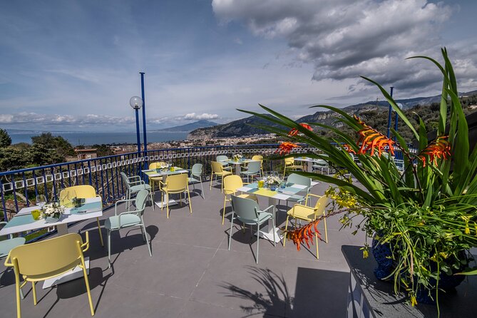 5 Wine Tastings with Typical Products in Sorrento Coast - Meet the guides, because service is part of the value