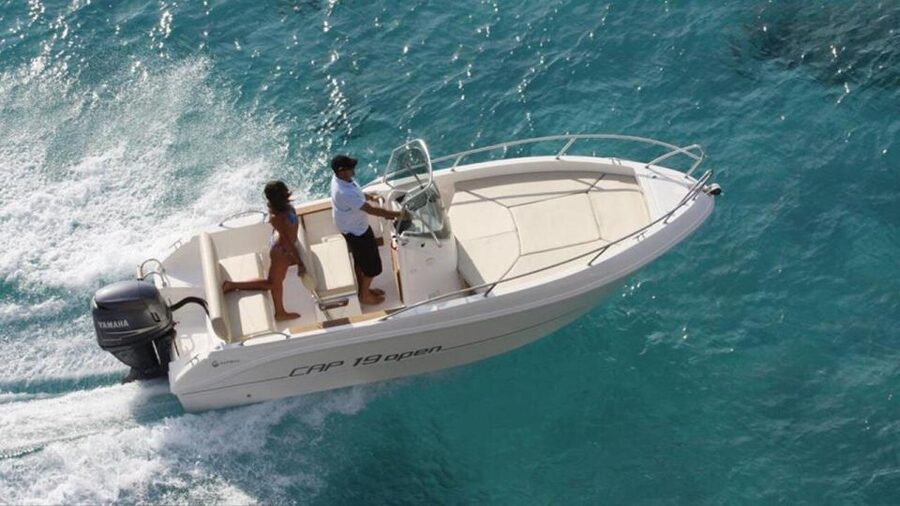 Amalfi: boat rental no license - Price check: is $406.69 per group worth it?