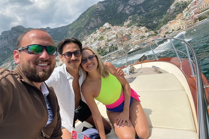 Amalfi Boat Tour from to Positano Praiano or Amalfi. 7 hours - Your 8:30am start and the 7 to 9 hour loop
