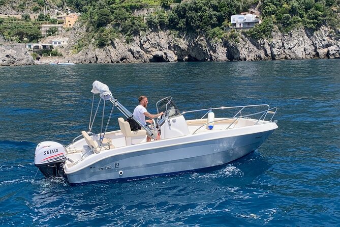 Amalfi Coast 7-hour Private Boat Rental in Maiori or Minori - Maiori at 9:00 am: the start time that helps you