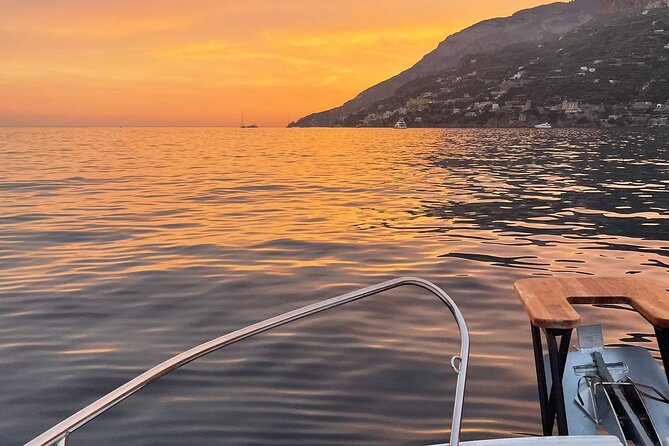 Amalfi Coast Boat Rental - Lunch in a small fishing village: how to use the pause well