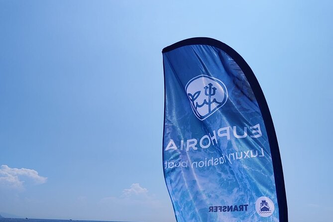 Amalfi Coast by boat with aperitif, lunch and sea breaks - Motonave Euphoria: comfort, seating, and onboard basics