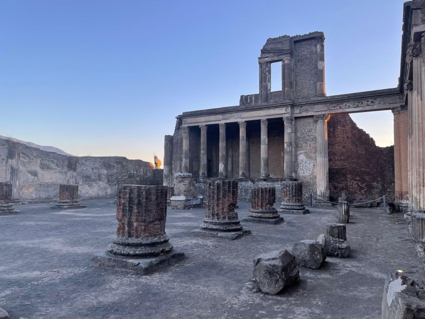 Amalfi Coast: Pompeii Ruins Guided Tour - Getting from your Amalfi hotel to Pompeii in comfort