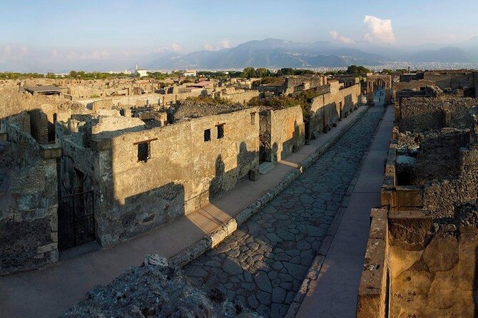 Amalfi Coast: Pompeii Small Group with Skip the Line Tickets - Getting picked up along the coast, then settling in for the Amalfi Drive