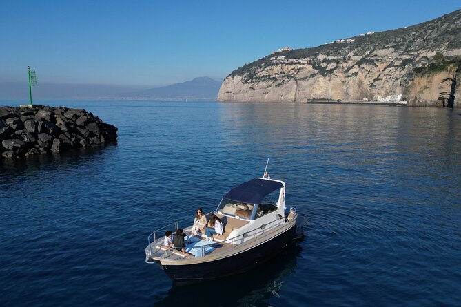 Amalfi Coast Private Boat Tour - The 9-stop route: towns, coves, and the sea’s best viewpoints