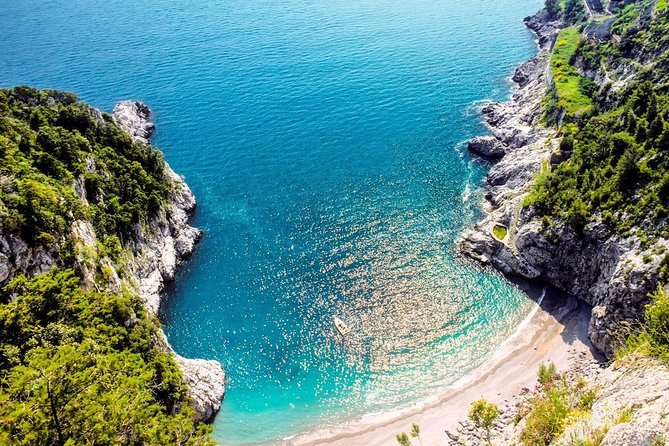 Amalfi Coast Private Tour from Sorrento: Exclusive Mercedes Van - Who this tour suits best, and who should rethink it