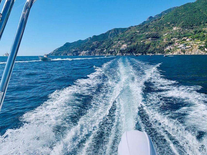 Amalfi coast: Rent boats in Salerno without license - Meet the Allegra All 19, and how to pick the right boat