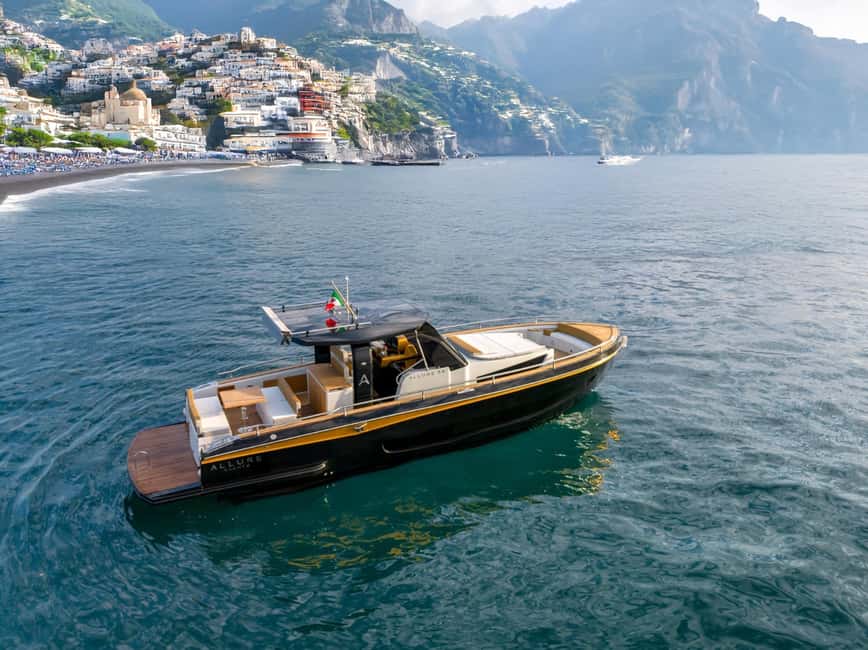 Amalfi Coast: Romantic Sunset Cruise with Music & Cocktails - Should you book this romantic sunset cruise?