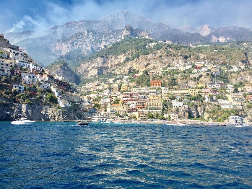 Amalfi coast tour with skipper from Salerno to Positano - Meeting at Salerno’s Molo Manfredi and getting settled