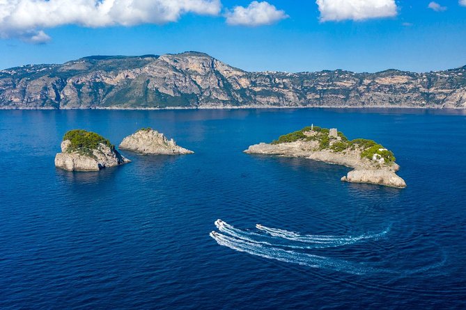 Amalfi coast treasures: Positano and Amalfi Day Cruise - Li Galli: the marine reserve stop that sets the tone