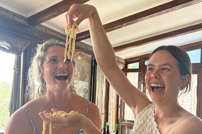 Amalfi: pasta fresca, mozzarella e tiramisù - Tagliatelle from Scratch: Kneading, Shaping, and Cooking Together