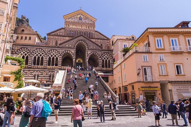 Amalfi, Positano and Ravello: Boat Tour from Naples - Boat comfort, crowds, and the real timing