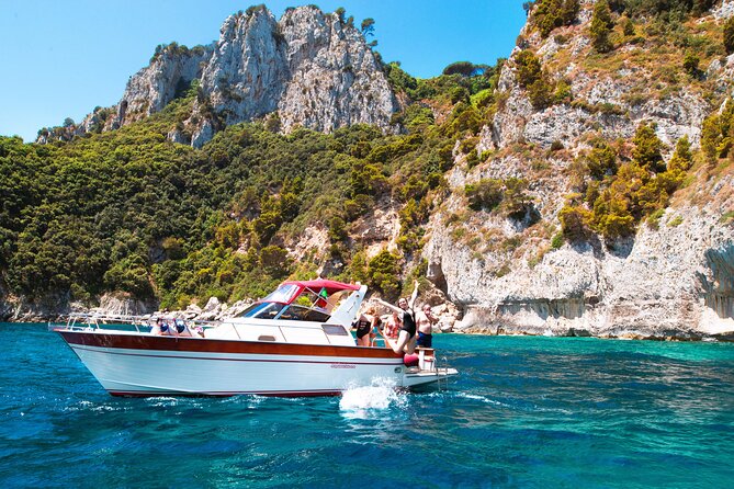 Amalfi & Positano Boat Experience with Free Time & Transfer - The swim stop at Li Galli, and why a short water break can reset the whole day