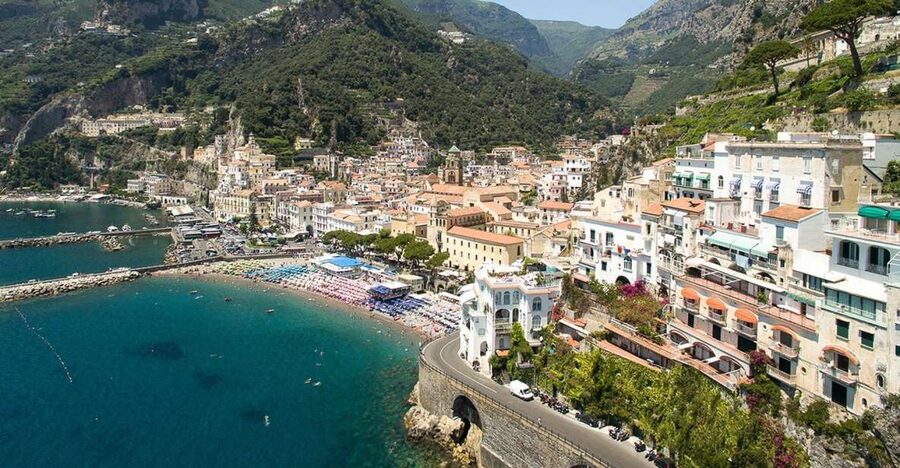 Amalfi: Private Full-Day Boat Excursion on the Amalfi Coast - Grotta Pandora to Amalfi village time: watching the coast up close
