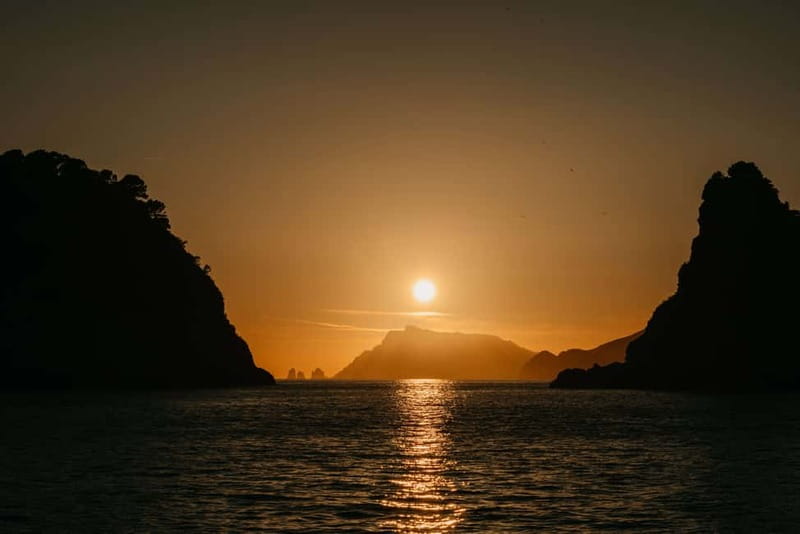 Amalfi: Sunset Boat Tour with Fruit and Drinks - Fiordo di Furore: Italy’s Only Natural Fjord and the MarMeeting Factor