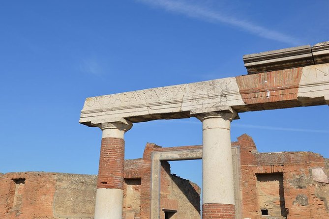 Ancient Pompei in the afternoon - Afternoon in Pompeii, starting at 3:30 pm