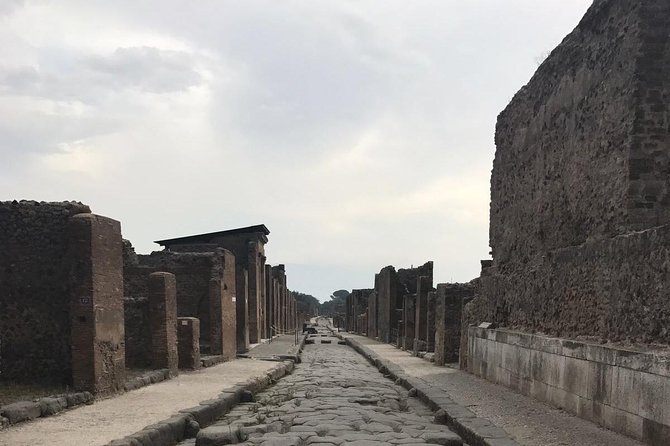 Ancient Pompei in the afternoon - Glauco Messina and why a small group changes everything