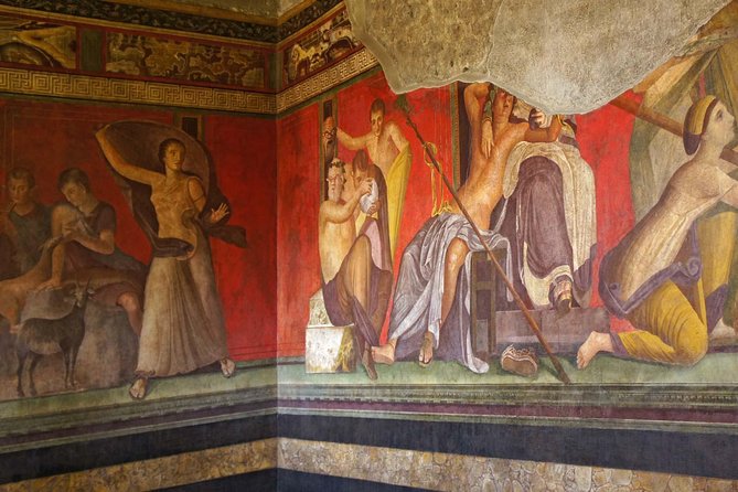 Ancient Pompeii Private Tour: Skip the Line & Kid-Friendly Option - Casa dei Vettii and Teatro Grande: private wealth and public performance