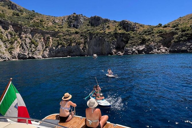 Appreciate the Amalfi coast on a luxury yacht! - The yacht comfort details that actually help you enjoy the day