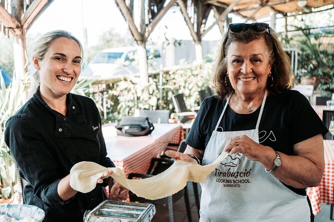 Authentic Pasta Cooking Class in Sorrento with Wine - Entering the Tirabusciò Cooking School rhythm in Sorrento