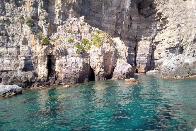 Baia Degli Infreschi - Beach breaks that actually earn their time: Pozzallo and Cala Bianca