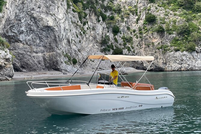 Boat and dinghy rental in Cetara on the Amalfi Coast - Why Cetara is such a smart starting point