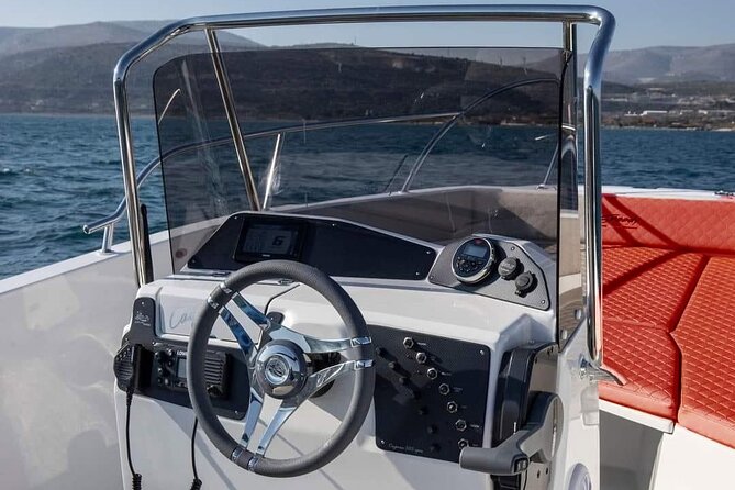 Boat rent on Amalfitan coast no license or with skipper - Price and value: what $264.05 per group really means
