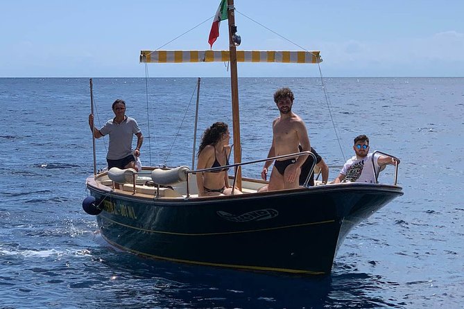 Boat tour of Capri (tour classes 2 hours ) - Who Should Book This Capri Boat Tour, and Who Might Want Another Option