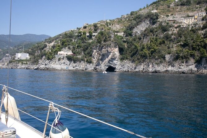 Boat tour of the Amalfi Coast with Aperitif - Sailing Back to Salerno: when sails happen and how to make it count