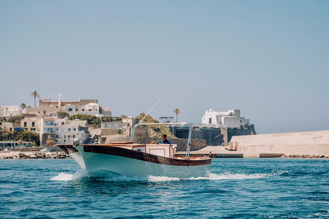 Boat tour of the island of Ischia with a typical Ischia 10-metre launch full day - Sant’Angelo by sea: a short stop with real payoff