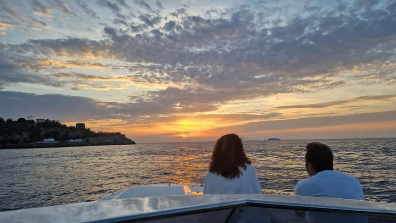 Capri : 2 Hours Private Boat from Capri - What you get on board: welcome drink, fresh fruit, and limoncello