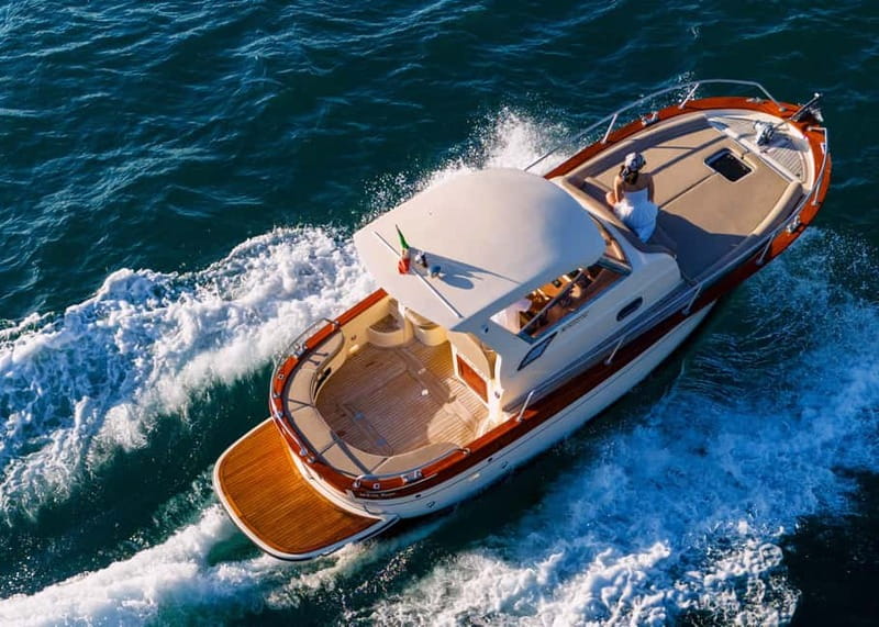 Capri : 2 Hours Private Boat from Capri - Who this Capri 2-hour boat tour suits best