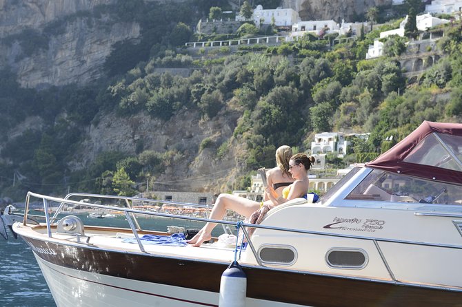 Capri Boat tour from Positano with Light Lunch, Drinks & Swim - White Grotta and Grotta Verde: what you’ll see in the short 15-minute stops