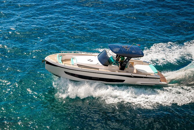 Capri: discover the beauties of the island aboard a Luxury Boat - Should you book this luxury boat to Capri?