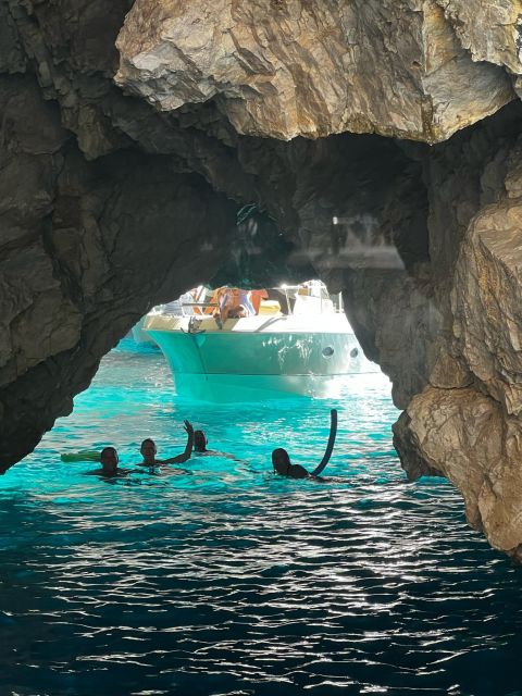 Capri: exclusive boat tour - Timing on Capri time: how the 2 to 4 hours actually feels