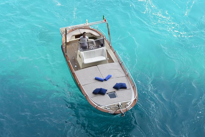 Capri excursion in a private boat - Price and value: $403.13 per group up to 5
