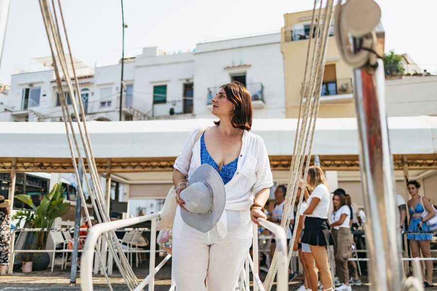 Capri: Island Boat Trip with Grottos - White and Green Grottos, and the Photo Moments That Matter