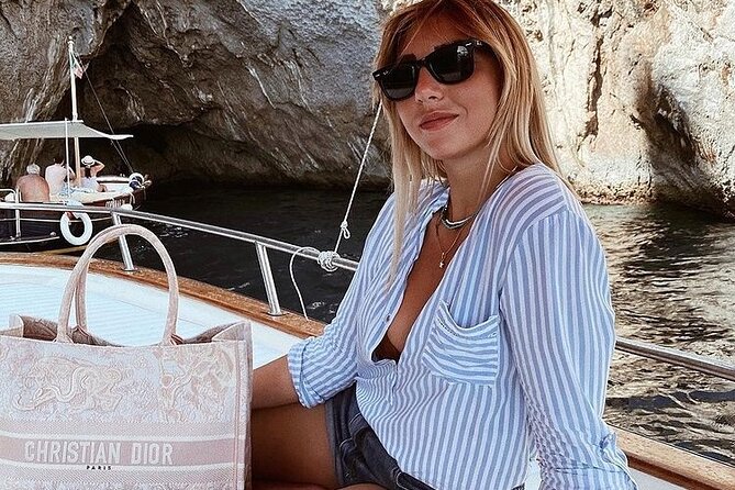 Capri magical boat tour for an unforgettable 3 hour experience. - Price and value: is 462.59 per group actually reasonable?