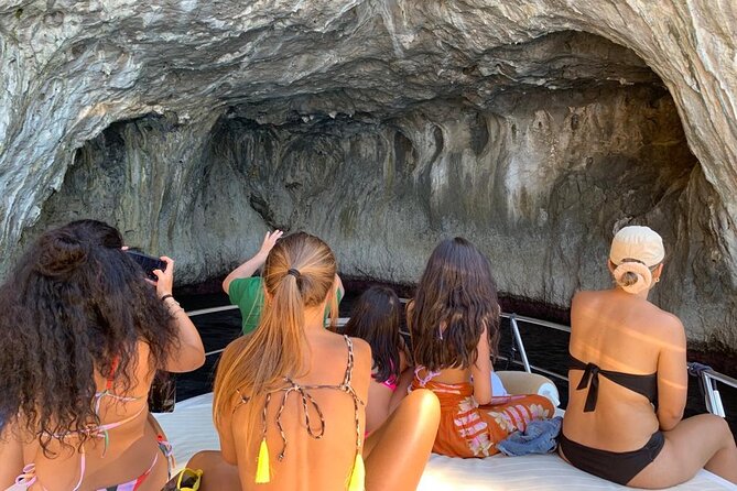 Capri Private all inclusive Boat Tour with City Exploration - Route plan in plain terms, beaches, grottos, and the Faraglioni