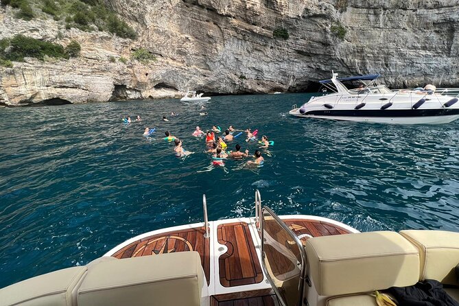 Capri Private all inclusive Boat Tour with City Exploration - Who this Capri boat tour fits best